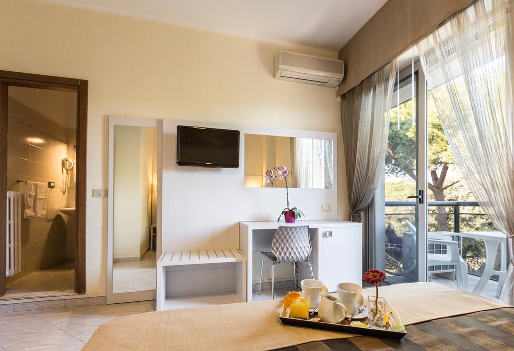 Hotel King Marina di Pietrasanta Quarto foto
